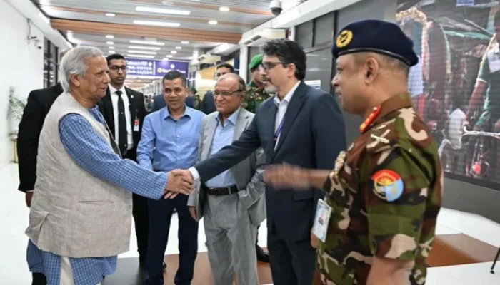 প্রধান উপদেষ্টা ড. ইউনূস চীন সফর শেষে দেশে ফিরেছেন