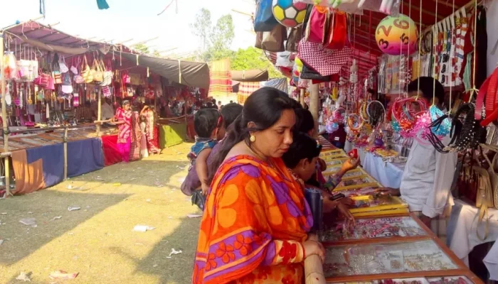 মানিকগঞ্জে ২০০ বছরের ঐতিহ্যবাহী ‘জামাই মেলা’ সমাপ্ত, উৎসবে মুখর তিন দিন