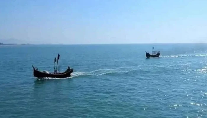 আরাকান আর্মির হাতে বাংলাদেশি ১১ জেলে ও ২ ট্রলার অপহৃত