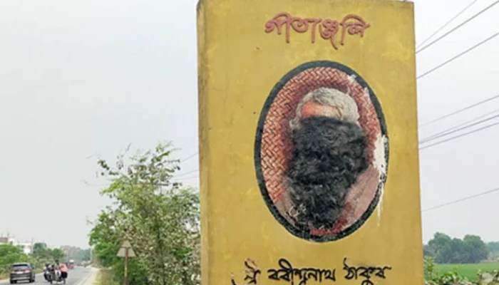 রবীন্দ্রনাথের ম্যুরালের কালি মুছল প্রশাসন