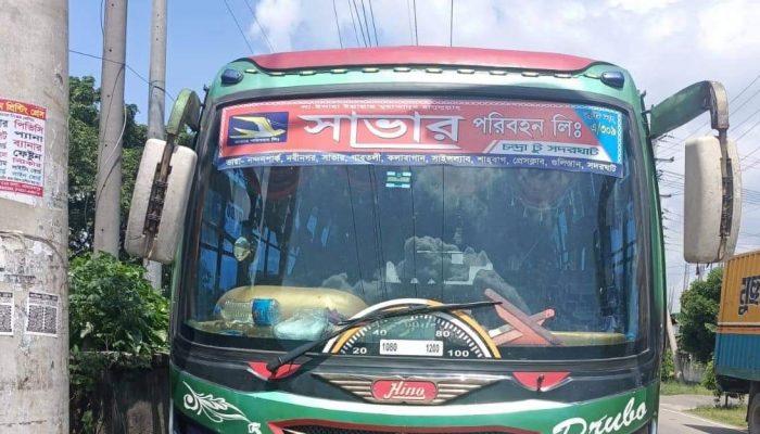 সাভারে আবারো দিনদুপুরে বাসচালক জিম্মি, নারীদের স্বর্ণালংকার ছিনতাই
