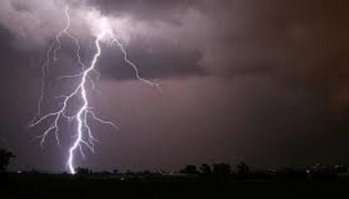 ঝিনাইদহে বজ্রপাতে দুই কৃষকের মৃত্যু