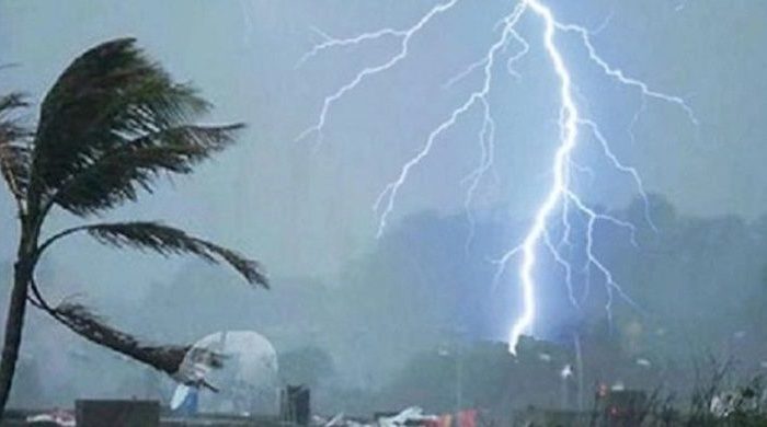 বজ্রবৃষ্টি নিয়ে যে বার্তা দিলো আবহাওয়া অধিদপ্তর