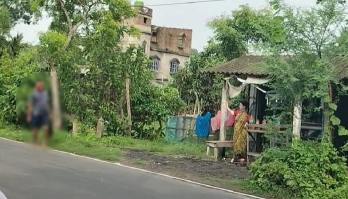 ভাবির কাটা মাথা নিয়ে থানায় হাজির দেবর