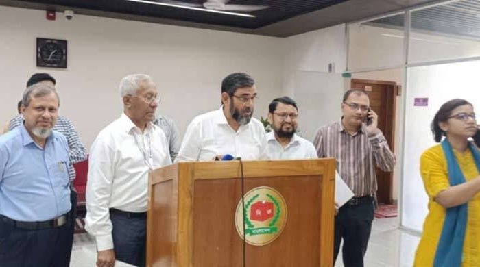 কোন নির্বাচন আগে হবে সরকার সিদ্ধান্ত নেবে: ইসি সানাউল্লাহ