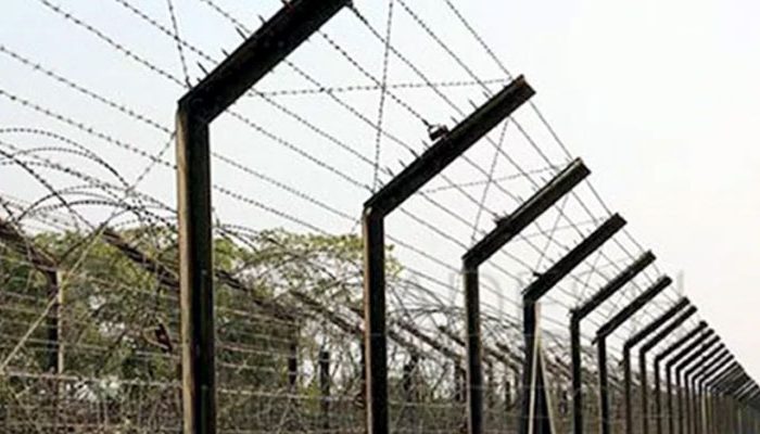 সীমান্তে টিকটক করতে গিয়ে ২ ছাত্র শ্রীঘরে