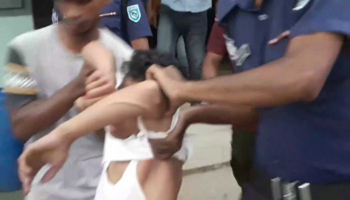 ভালোবাসা হারানোর ভয়! থানায় আত্মহত্যার চেষ্টা কিশোরের