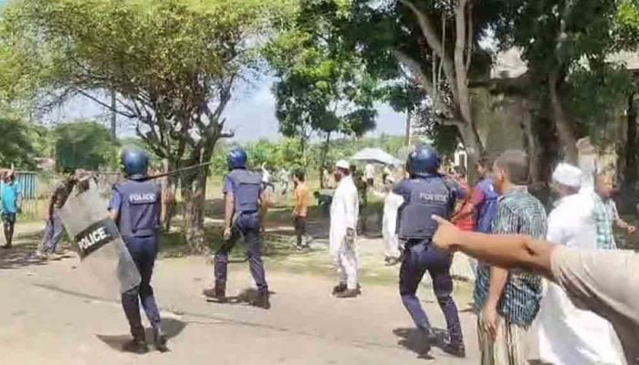 কোটালীপাড়ায় মাইকে ঘোষণা দিয়ে দুই গ্রামবাসীর সংঘর্ষ