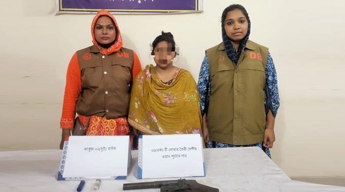 রাজবাড়িতে অস্ত্র ও গুলিসহ নারী গ্রেফতার