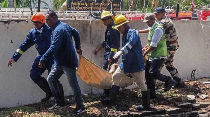 ভারতে বিধ্বস্ত বিমানের কেউই বেঁচে নেই