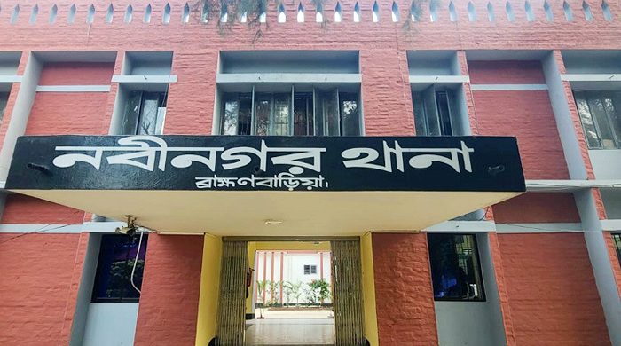 ব্রাহ্মণবাড়িয়ায় বাসচাপায় প্রাণ গেল ৩ অটোরিকশা যাত্রীর