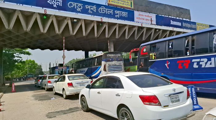 ২৪ ঘণ্টায় তিন