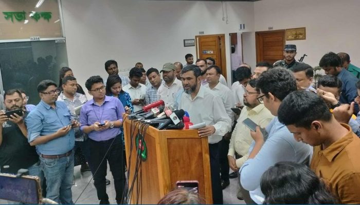 ভোট অনিয়মে পুরো আসনের নির্বাচন বাতিলের ক্ষমতা চায় নির্বাচন কমিশন