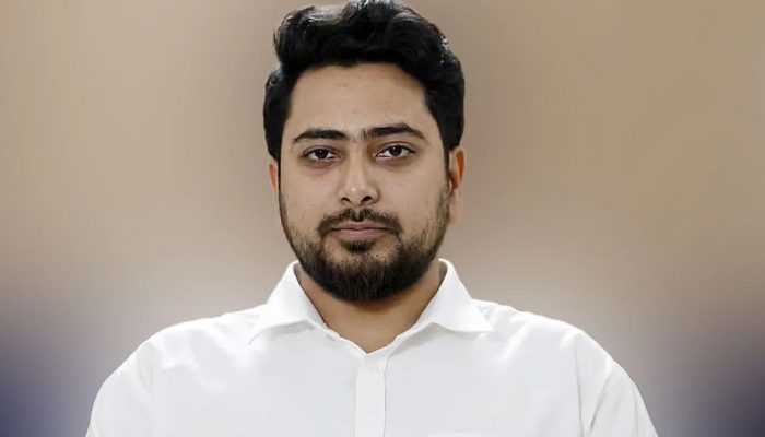 শিক্ষার্থীদের গায়ে হাত তোলার পরিণতি ভয়াবহ হবে: নাহিদ ইসলাম