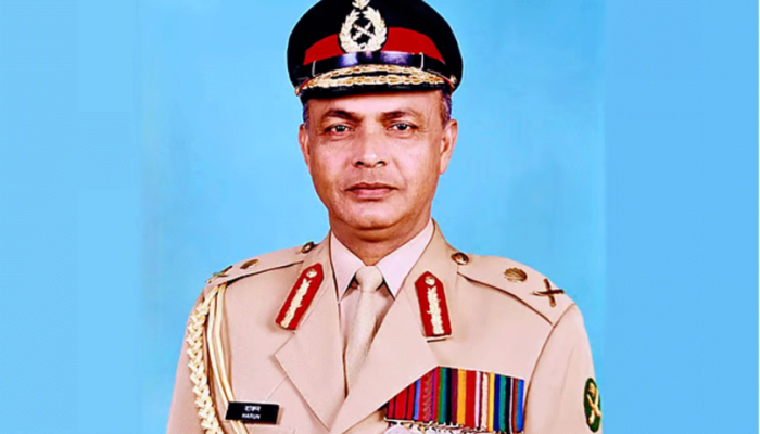 চট্টগ্রামে ক্লাব কক্ষে