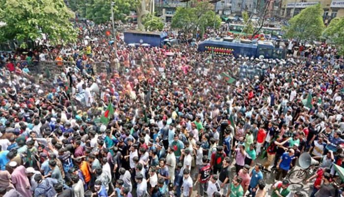 ছাত্রদলের নেতা–কর্মীরা সারা