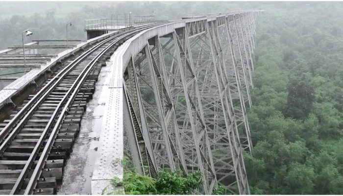 মিয়ানমারের গোকটেইক রেলসেতুতে বিস্ফোরণ, দায় নিয়ে দ্বন্দ্ব