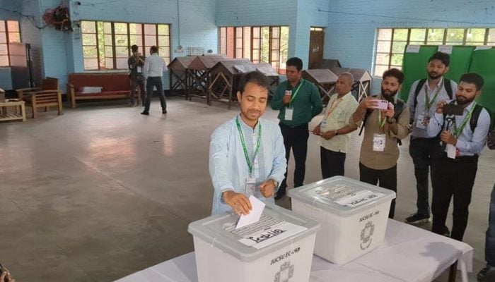 জাকসু প্রশাসন ছাত্রশিবিরের প্রার্থীদের সুবিধা দেওয়ার চেষ্টা করছে- শেখ সাদী