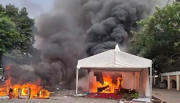 জুলাই সনদ’ অনুষ্ঠান ঘিরে সংঘর্ষ, ৯০০ জনের বিরুদ্ধে মামলা