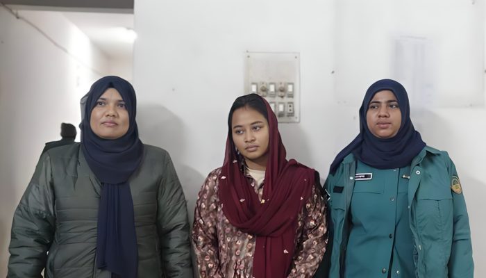 ৫০ কোটি টাকা চাঁদাবাজির অভিযোগে জুলাইযোদ্ধা সুরভী গ্রেপ্তার