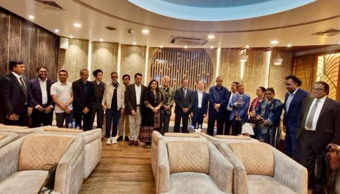 বিএনপির প্রতিনিধিদল ঢাকা থেকে চীনের উদ্দেশে রওনা দিয়েছে