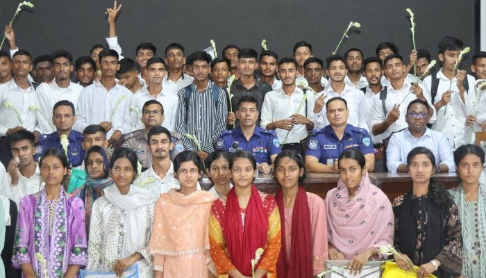 চট্টগ্রামে মেধার জয়, স্বপ্নপূরণ ১৪৩ প্রার্থীর