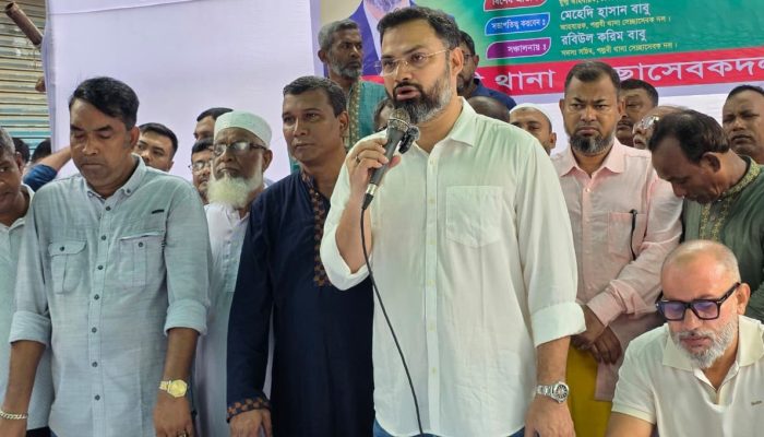 অসচ্ছলদের আগে ফ্যামিলি কার্ড দিতে হবে: যুব ও ক্রীড়া প্রতিমন্ত্রী আমিনুল হক