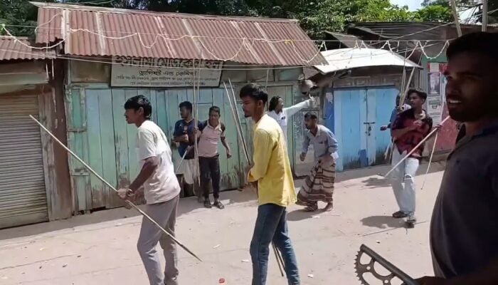 জলমহালের ইজারা নিয়ে অষ্টগ্রামে বিএনপির দুই পক্ষের সংঘর্ষ